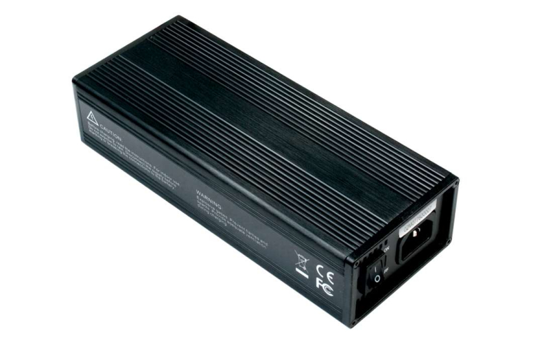 Samlex 10A Battery Charger bp-1210 Samlex BP-1210
